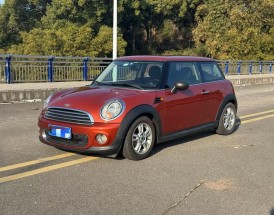 迷你汽车价格及图片(迷你one汽车图片及价格)