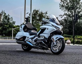 摩托车本田,摩托车本田金翼多少钱一台