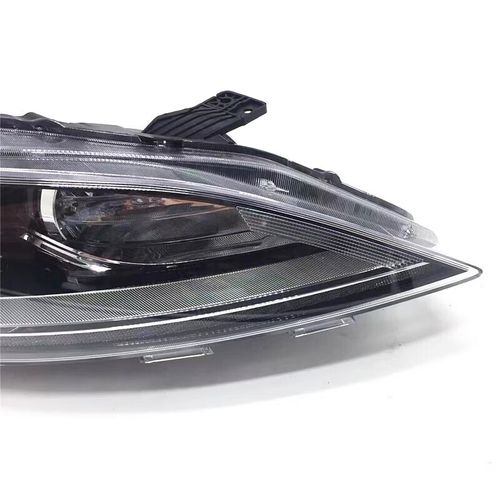 长安逸动2016款 长安逸动2016款车灯型号