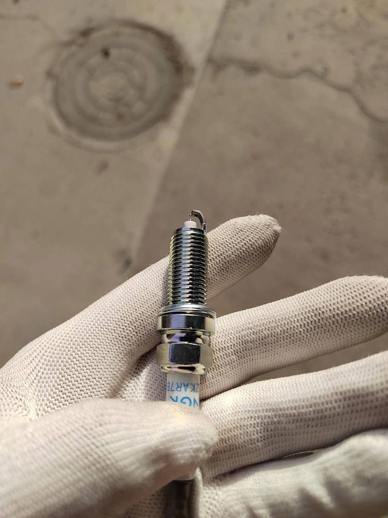 摩托车火花塞价格一般多少,摩托车火花塞贵不贵