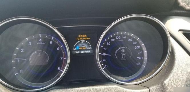 北京现代索纳塔8油箱多大,北京现代索纳塔8油耗怎么样