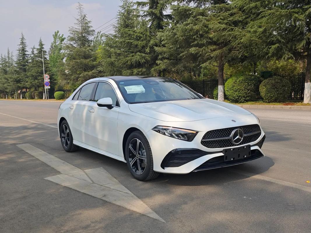 奔驰a级2021款,奔驰a系新款