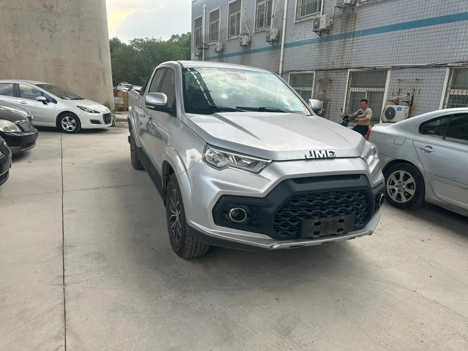 江铃皮卡域虎9柴油版报价 江铃皮卡域虎5图片