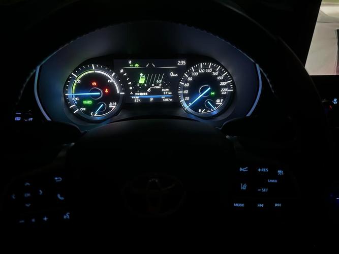 丰田汉兰达油耗多少真实油耗,丰田汉兰达2021全新款油耗多少