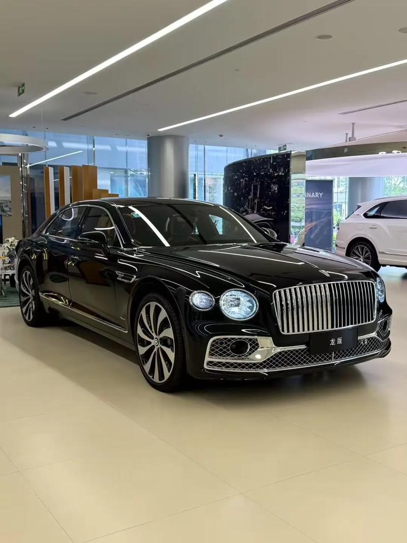 宾利汽车价格及图片2022(宾利汽车价格及图片标志)