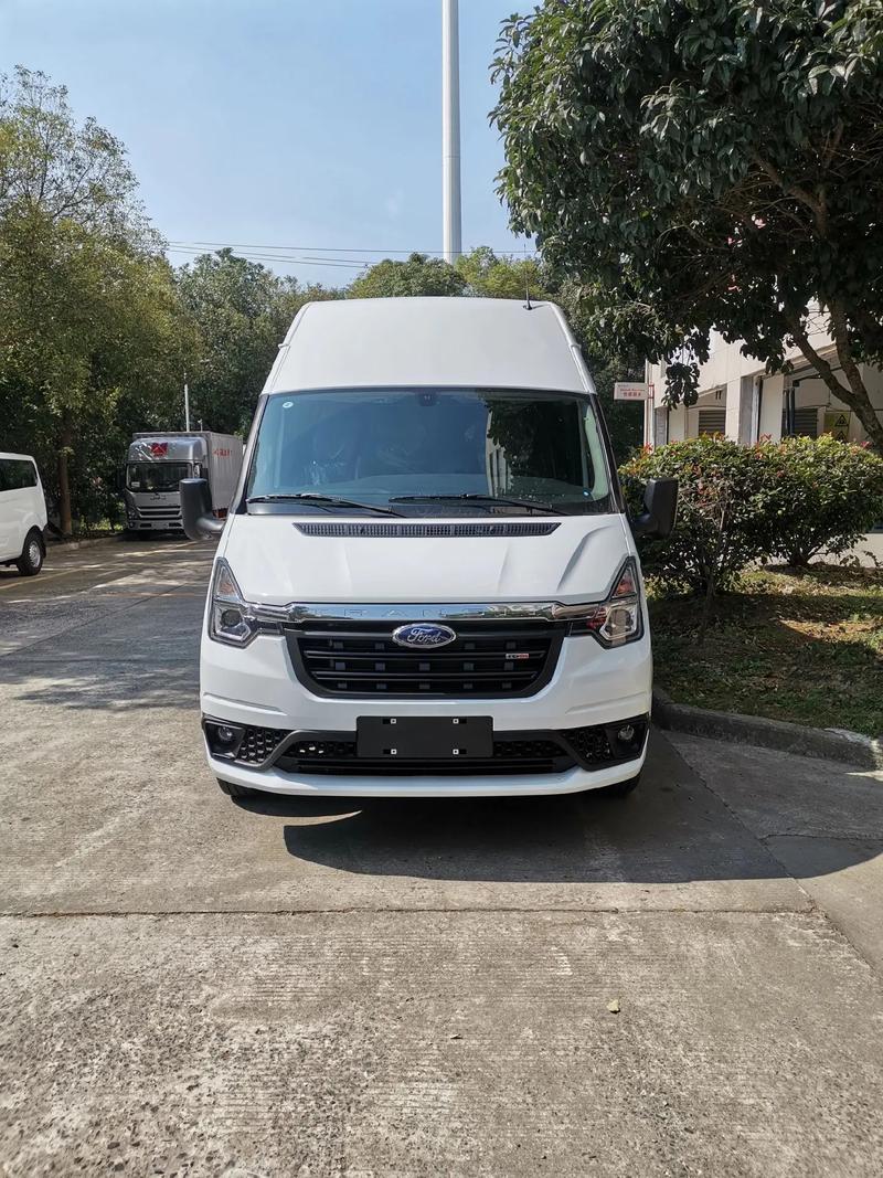 新世代全顺自动挡上市 新世代全顺新款自动挡房车