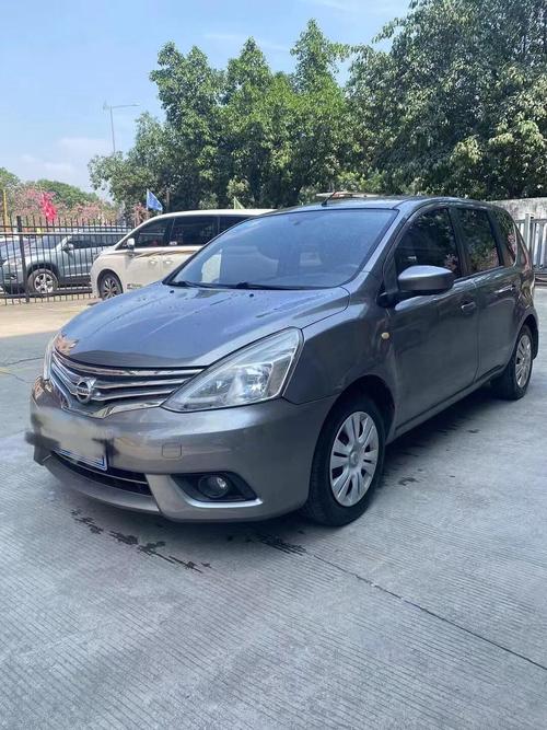 日产骊威七座车/日产骊威七座车多少钱