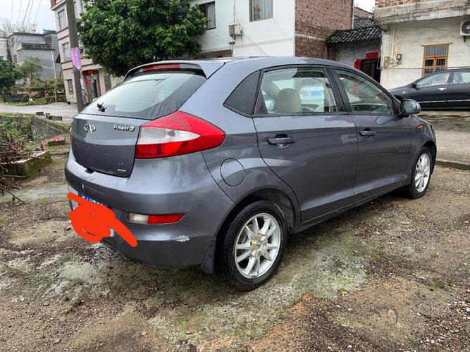 11年两厢奇瑞风云2值多少钱/11年奇瑞风云2二手车报价