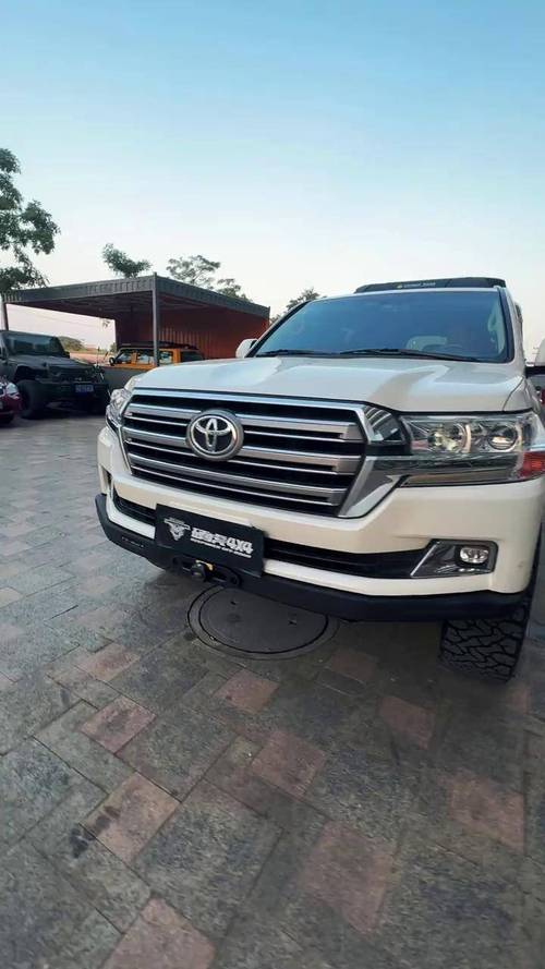 【陆地巡洋舰200参数配置,陆地巡洋舰 参数】