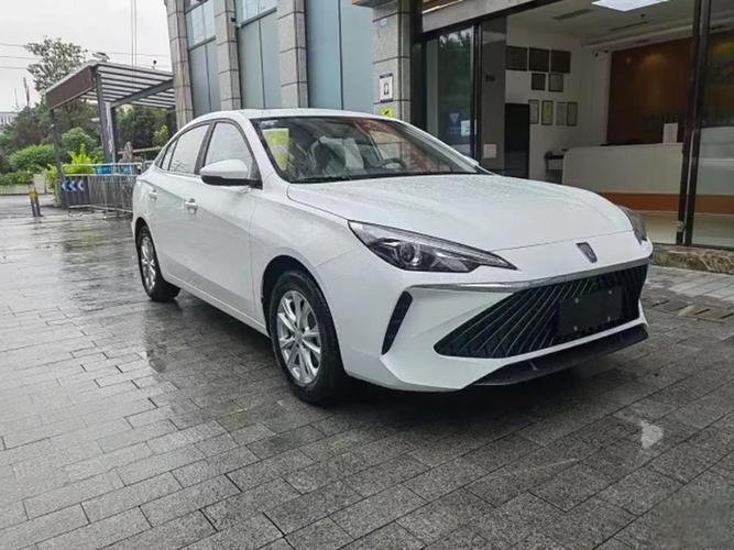 2023新款荣威i5,荣威i52021中期改款