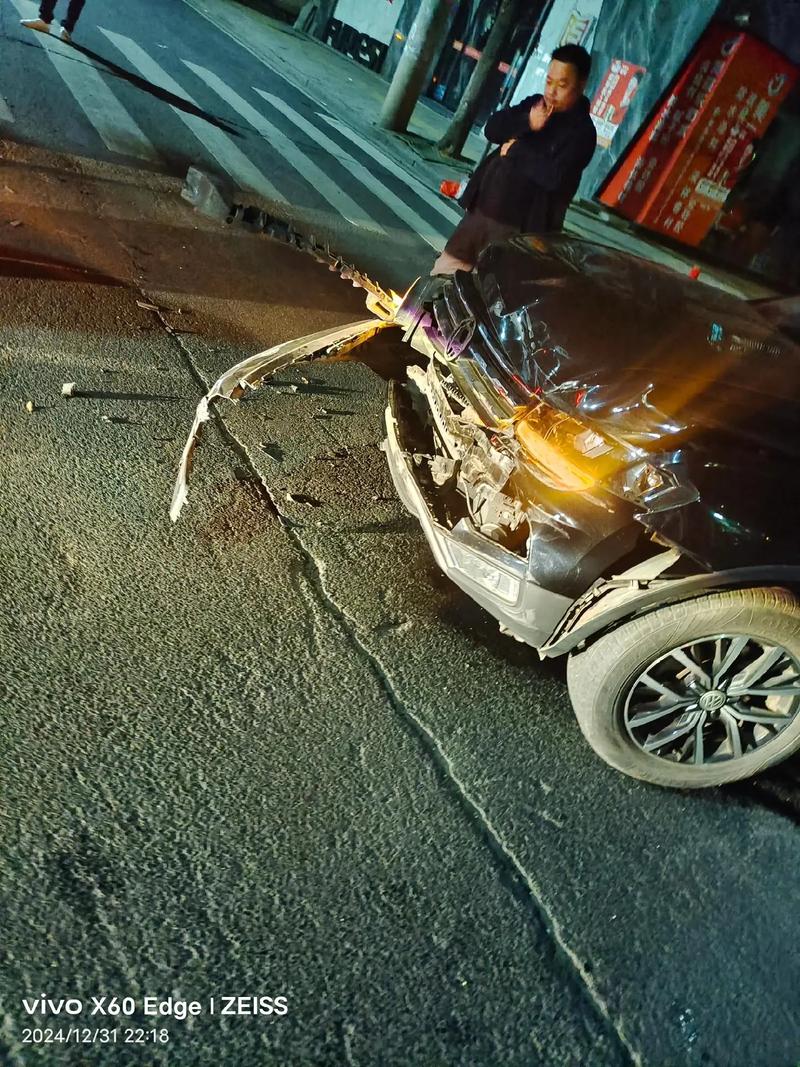 东风本田越野车/东风本田越野车烧毁