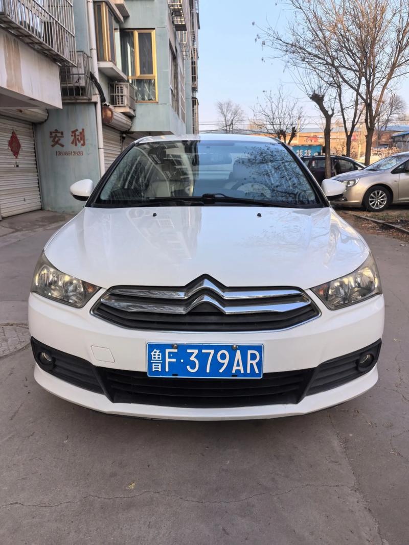 2012款雪铁龙世嘉配置参数,12年新款雪铁龙世嘉怎么样